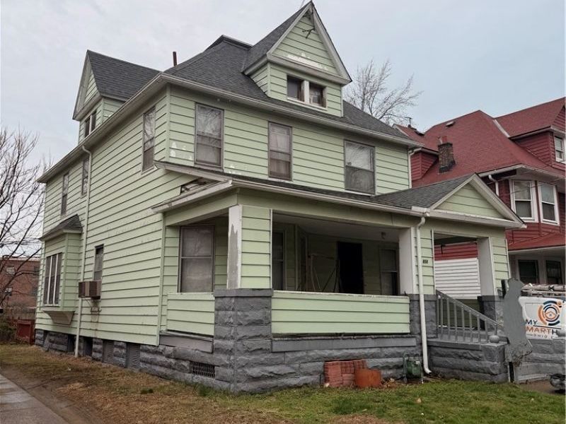 658 E 115th Street, Cleveland, OH 44108 Photo 2