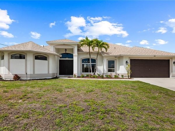 519 NE 19th TER , CAPE CORAL, FL 33909