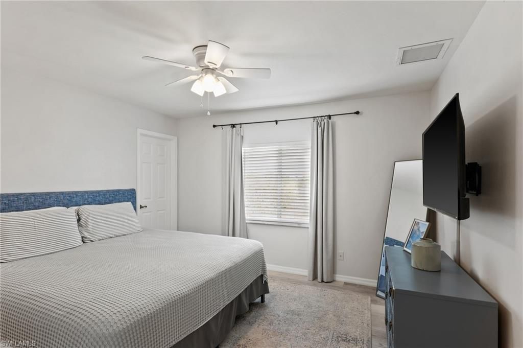 519 NE 19th Ter, Cape Coral, FL 33909 Photo