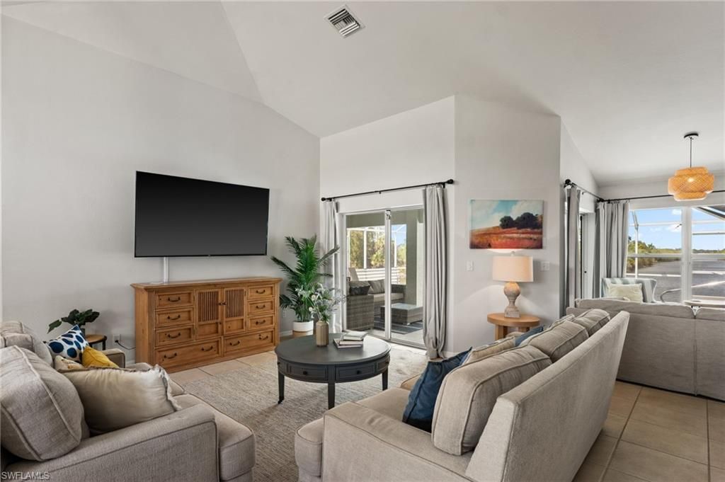 519 NE 19th Ter, Cape Coral, FL 33909 Photo