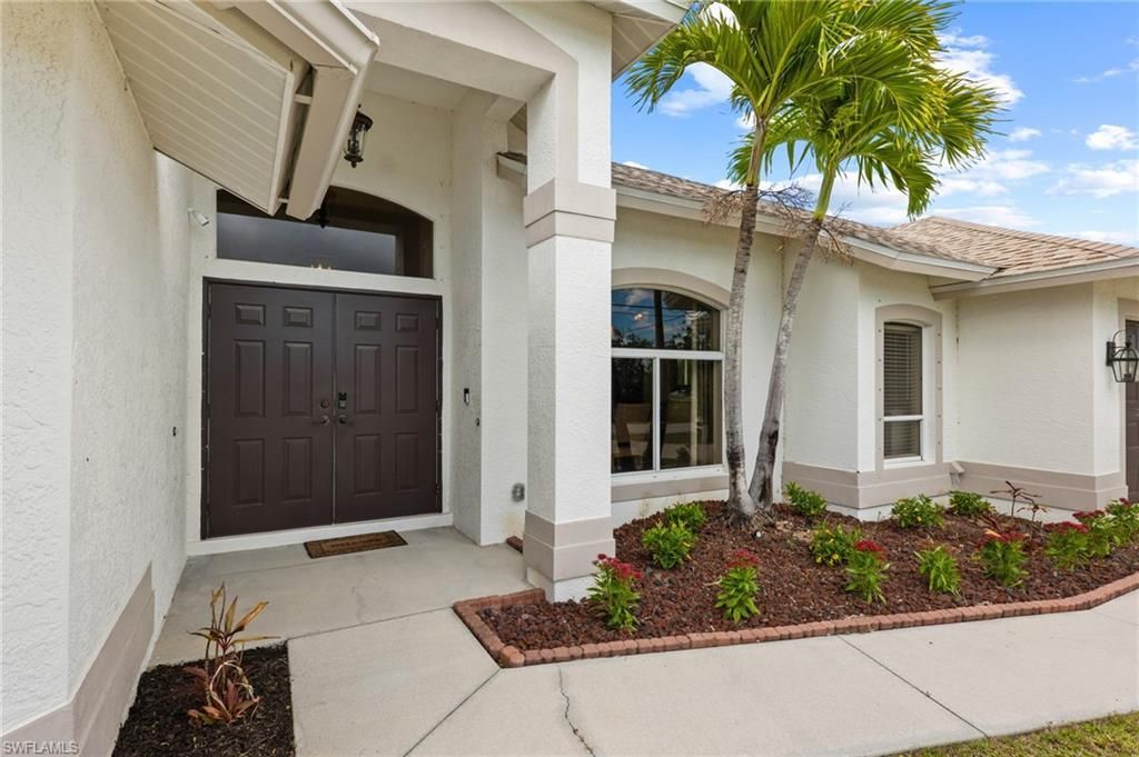 519 NE 19th Ter, Cape Coral, FL 33909 Photo
