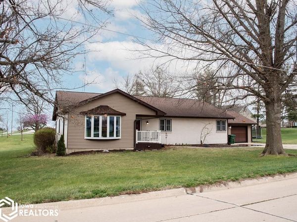 306 Duffield Street, Bloomfield, IA 52537