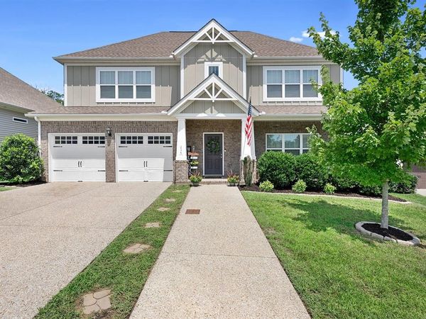 216 Jocelyn Drive , White House, KY 37188