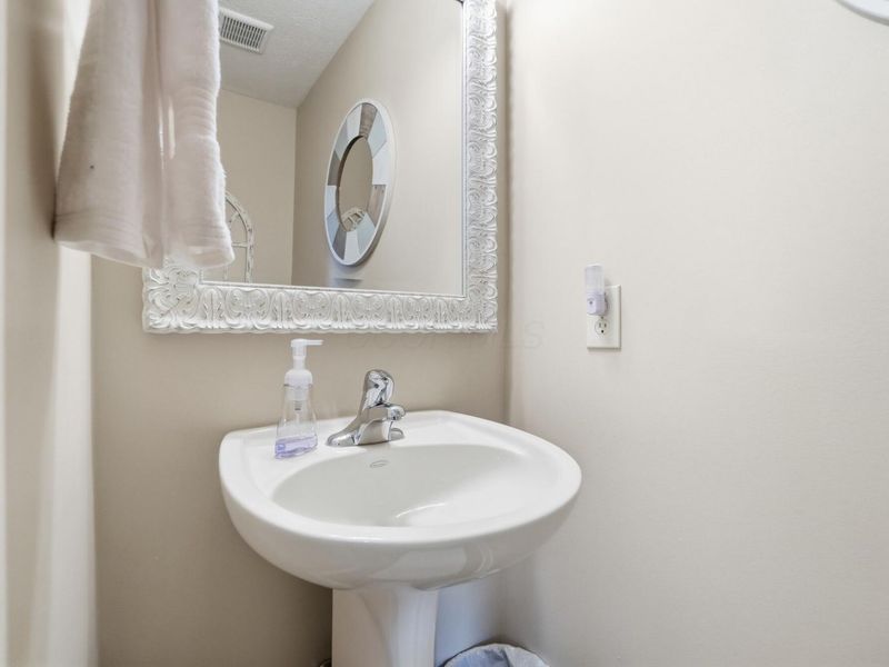 487 Mill Wind Drive, Westerville, OH 43082 Photo 27