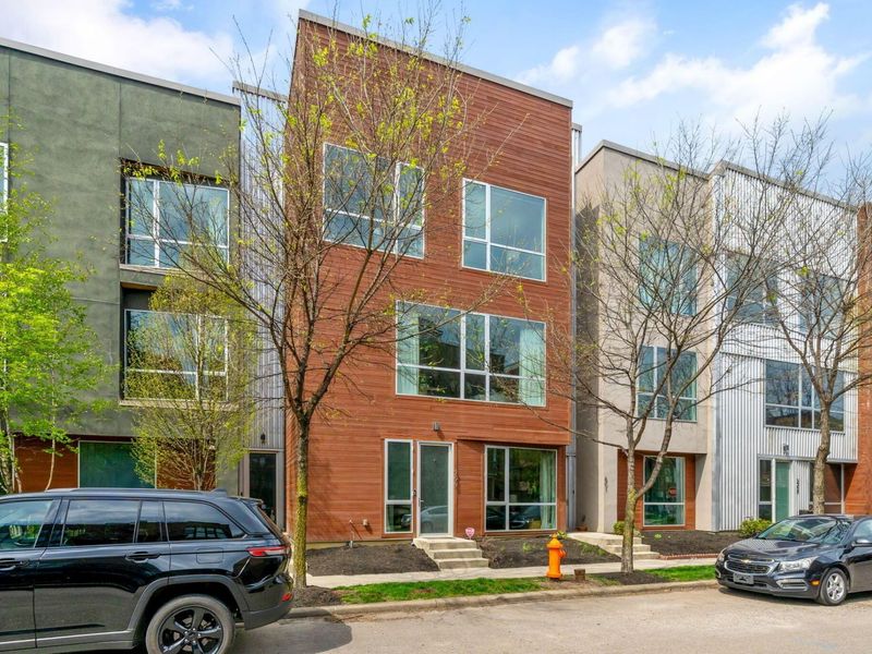 799 N 6th Street , Columbus, OH 43215 Photo 2