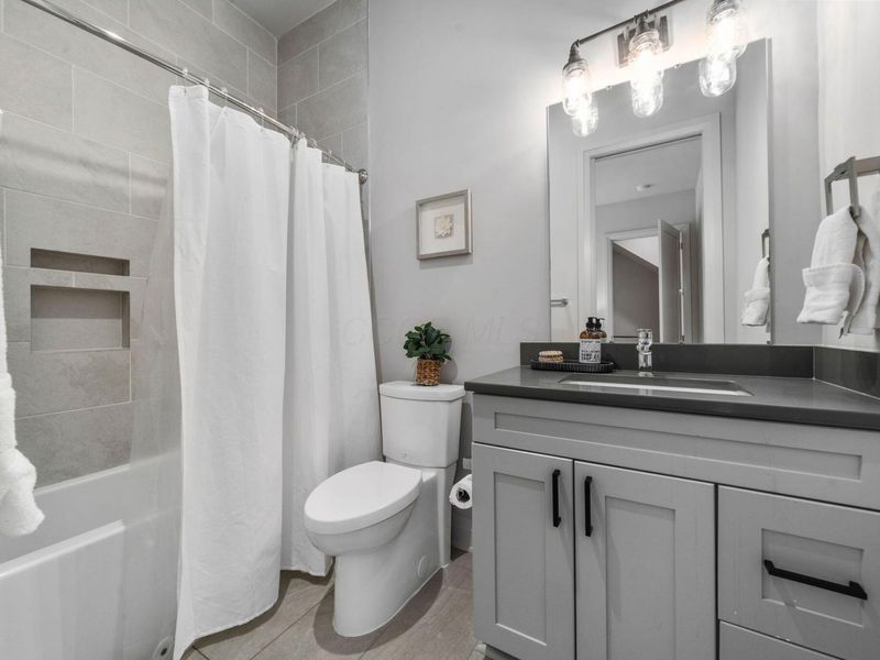 799 N 6th Street , Columbus, OH 43215 Photo 32