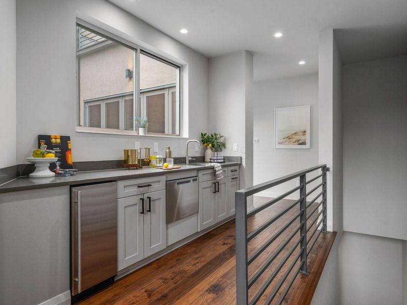 799 N 6th Street , Columbus, OH 43215 Photo 36