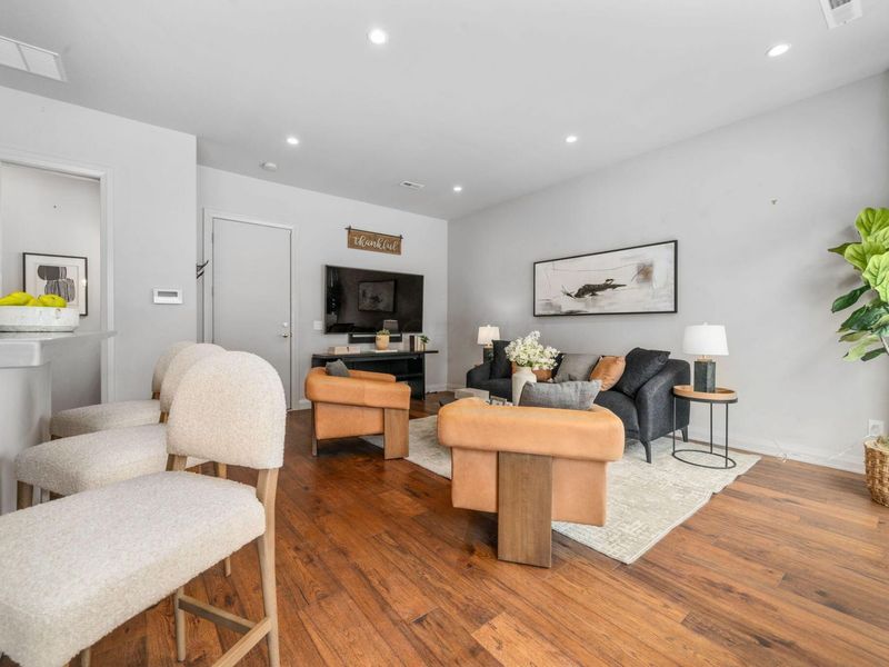 799 N 6th Street , Columbus, OH 43215 Photo 4