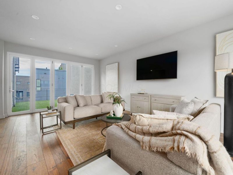 799 N 6th Street , Columbus, OH 43215 Photo 42