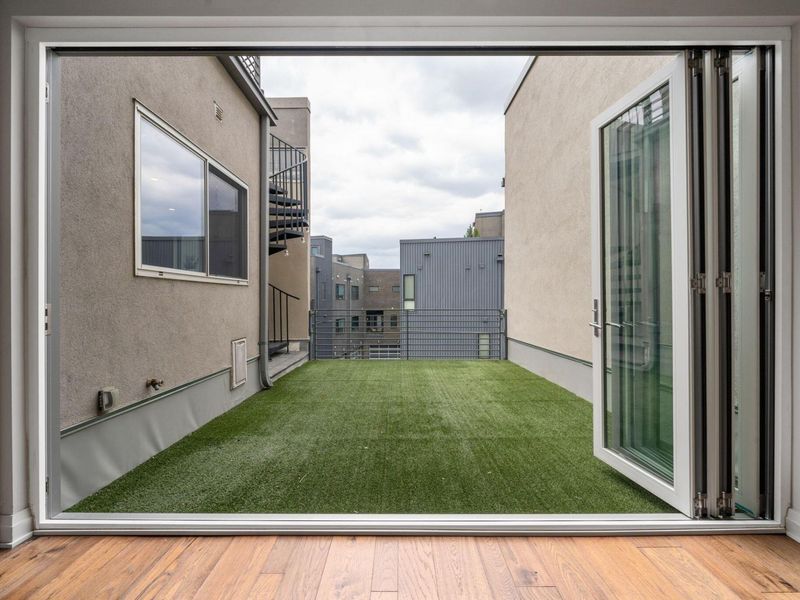 799 N 6th Street , Columbus, OH 43215 Photo 45