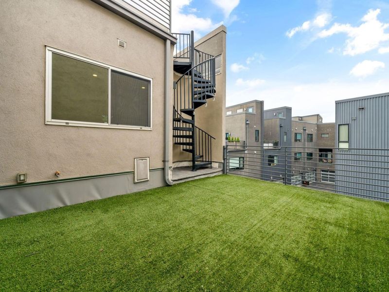 799 N 6th Street , Columbus, OH 43215 Photo 46