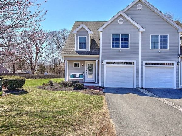 6 Tuckerdale, Unit 6, Millis, MA 02054