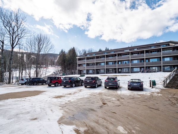 8 Fall Line Drive, Unit S-207, Newry, ME 04261