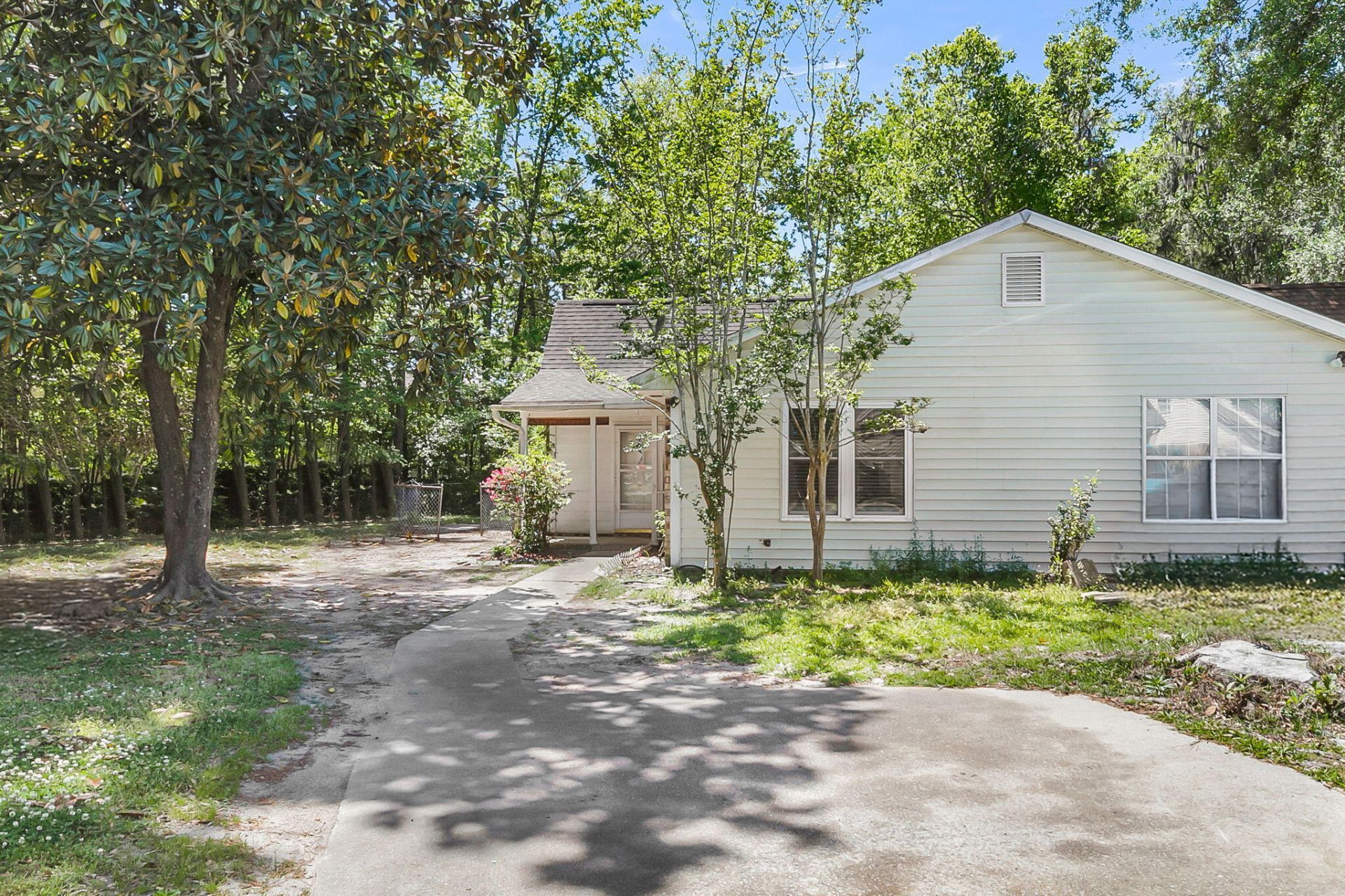 9520 S Cardinal Drive Photo 1