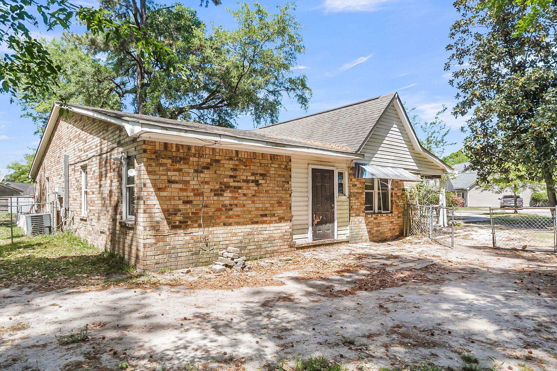 9520 S Cardinal Drive Photo 7