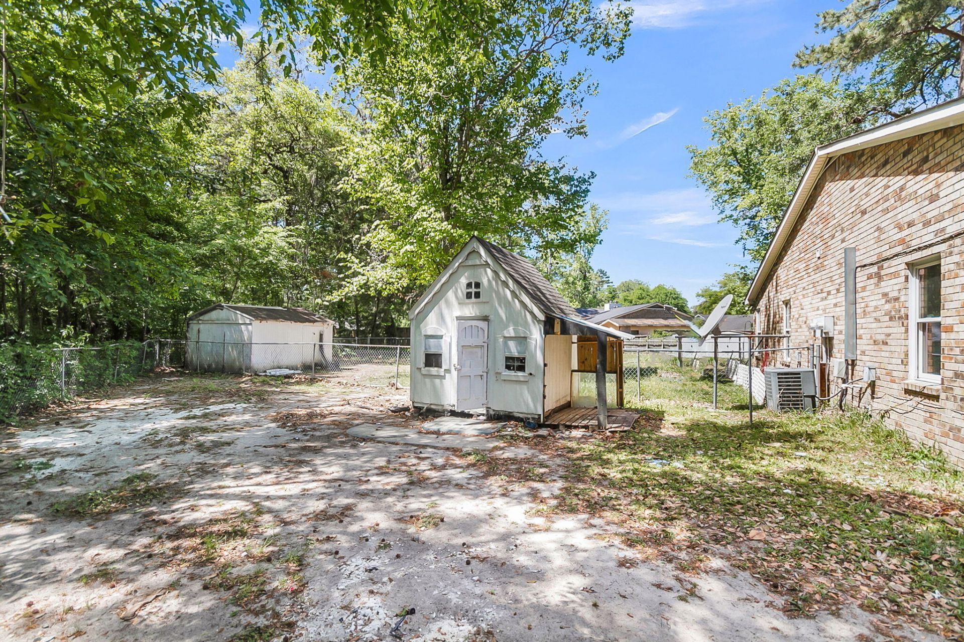 9520 S Cardinal Drive Photo 8