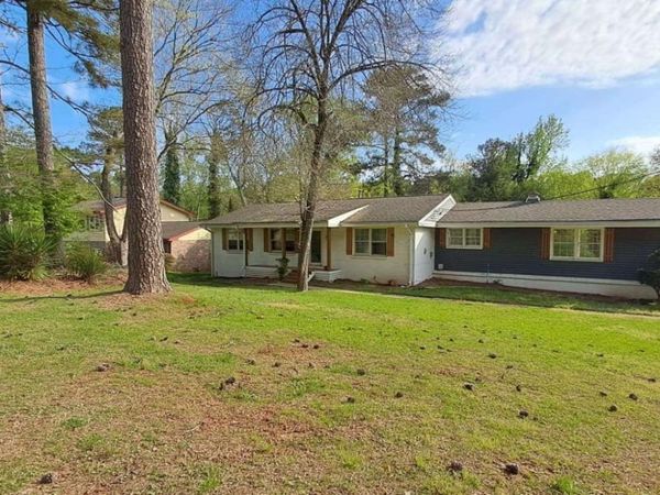 490 Village Green Court SW, Lilburn, GA 30047