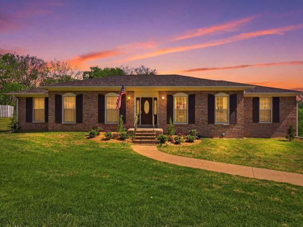 2030 Graceland Dr, Goodlettsville, TN 37072