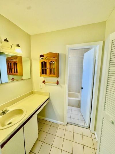 2810 NW 8th Court, Fort Lauderdale, FL 33311 Photo