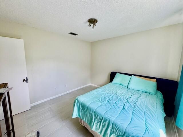 2810 NW 8th Court, Fort Lauderdale, FL 33311 Photo