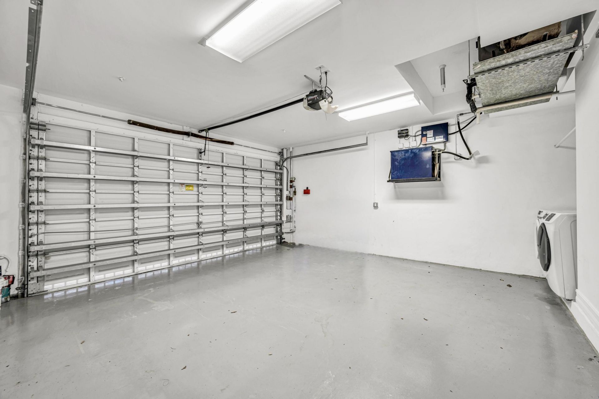 903 NE 17th Way, Unit 104, Fort Lauderdale, FL 33304 Photo