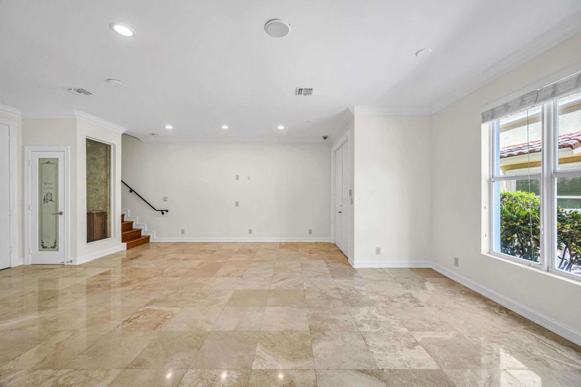 903 NE 17th Way, Unit 104, Fort Lauderdale, FL 33304 Photo