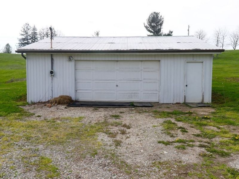 1041 County Road 14, Rayland, OH 43943 Photo 3