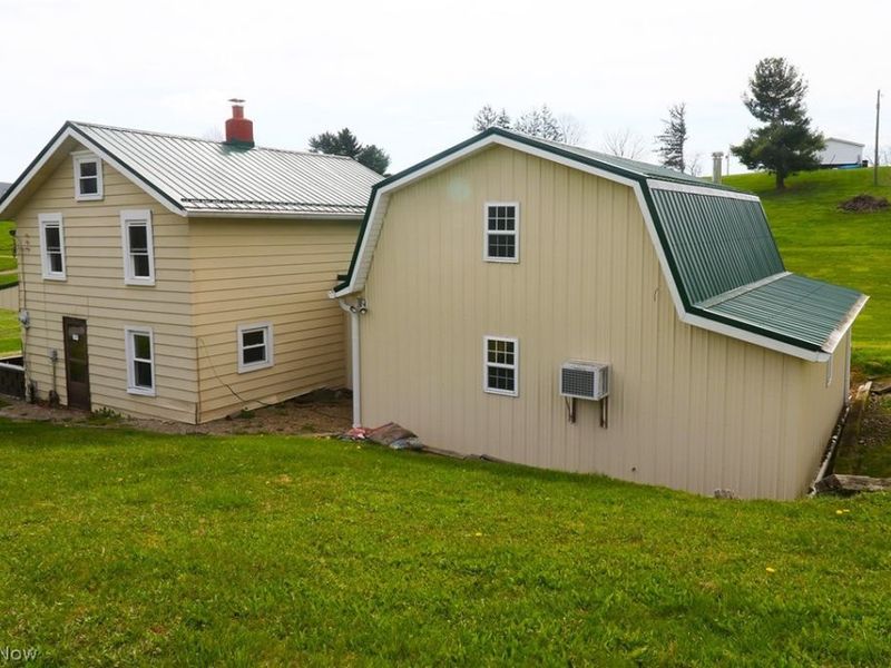 1041 County Road 14, Rayland, OH 43943 Photo 5