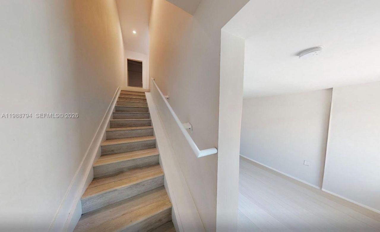 2505 NE 193rd St, Unit 4208, Miami, FL 33180 Photo