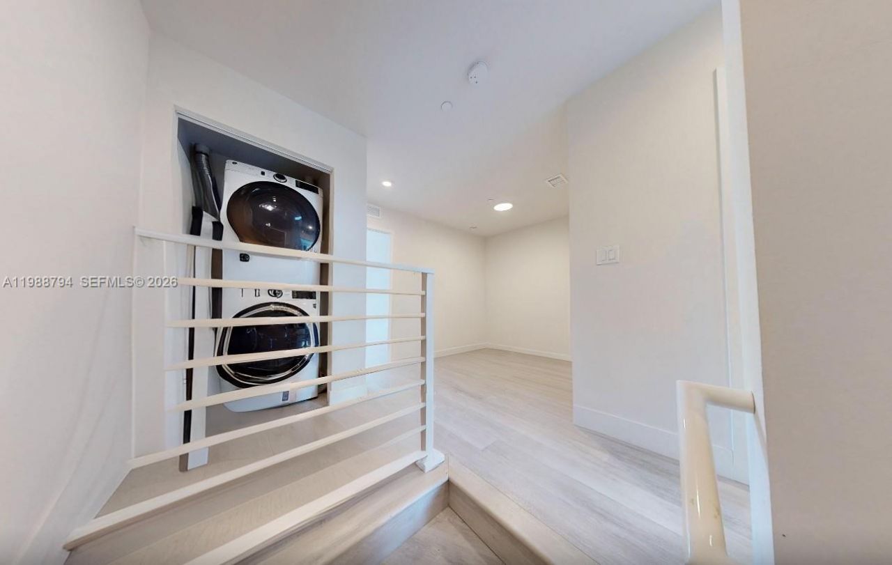 2505 NE 193rd St, Unit 4208, Miami, FL 33180 Photo