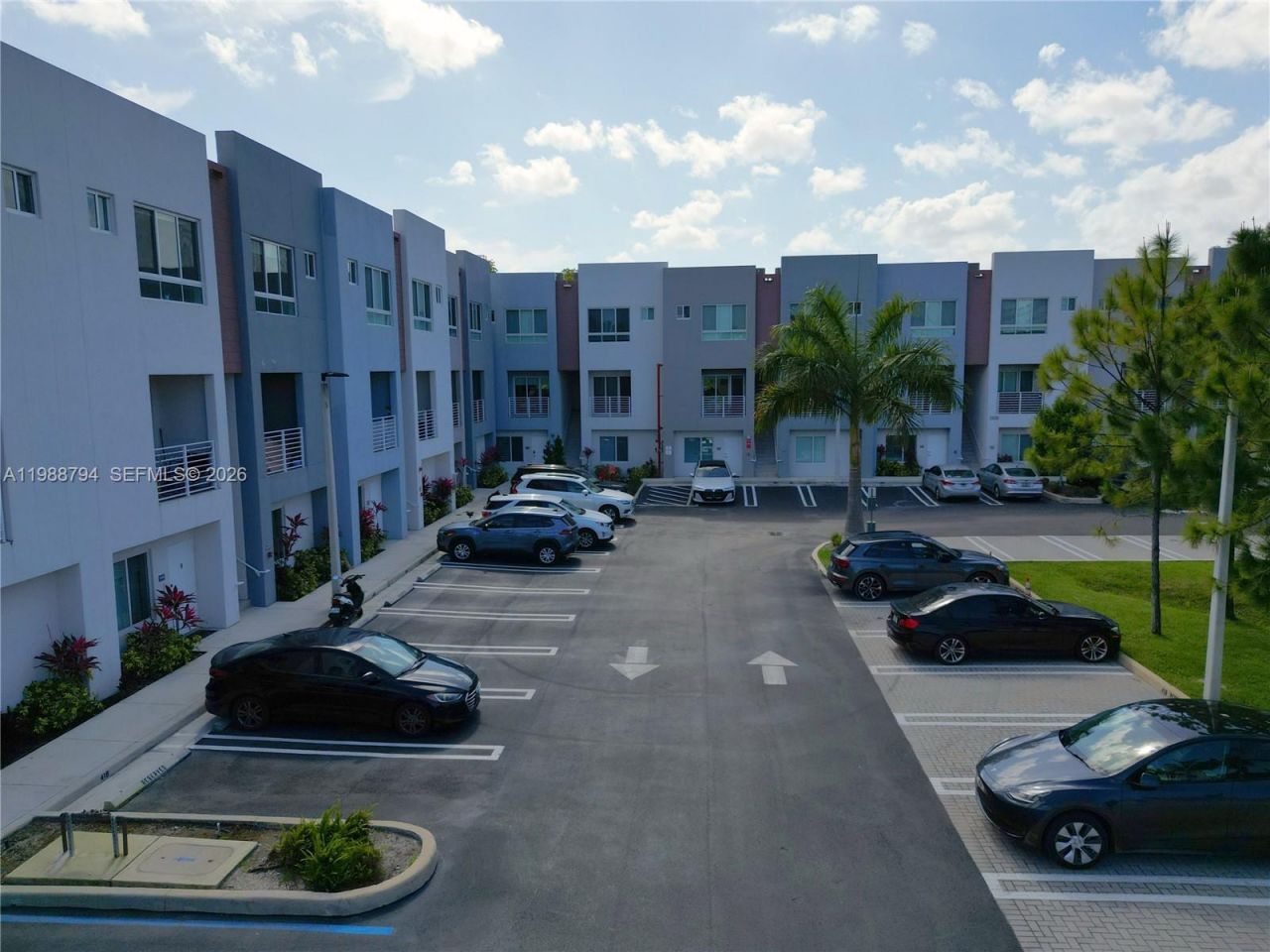 2505 NE 193rd St, Unit 4208, Miami, FL 33180 Photo