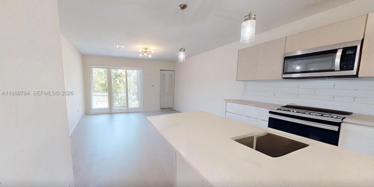 2505 NE 193rd St, Unit 4208, Miami, FL 33180 Photo