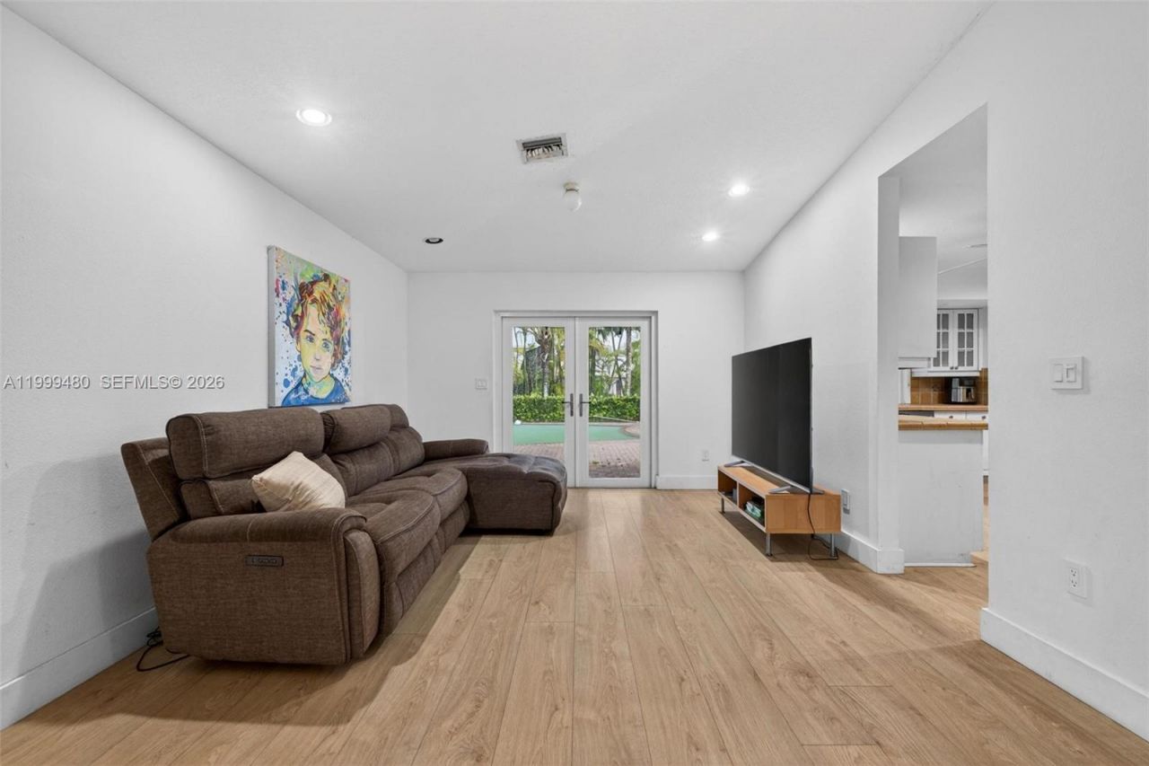 8400 SW 178th St, Palmetto Bay, FL 33157 Photo