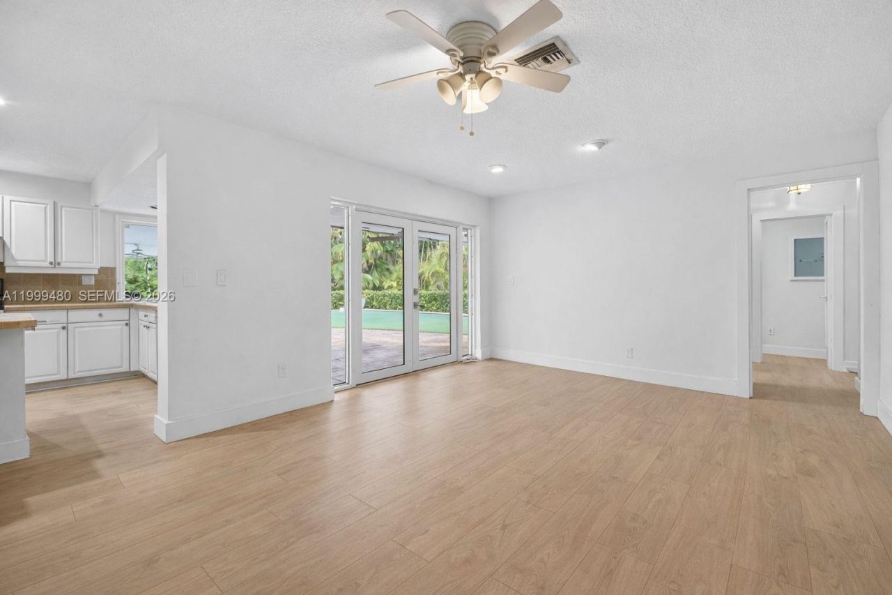 8400 SW 178th St, Palmetto Bay, FL 33157 Photo