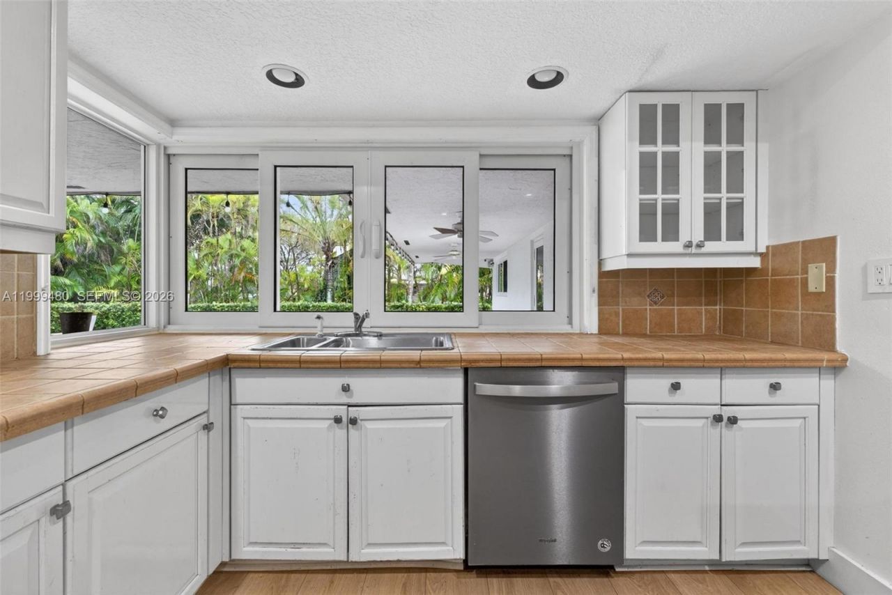 8400 SW 178th St, Palmetto Bay, FL 33157 Photo