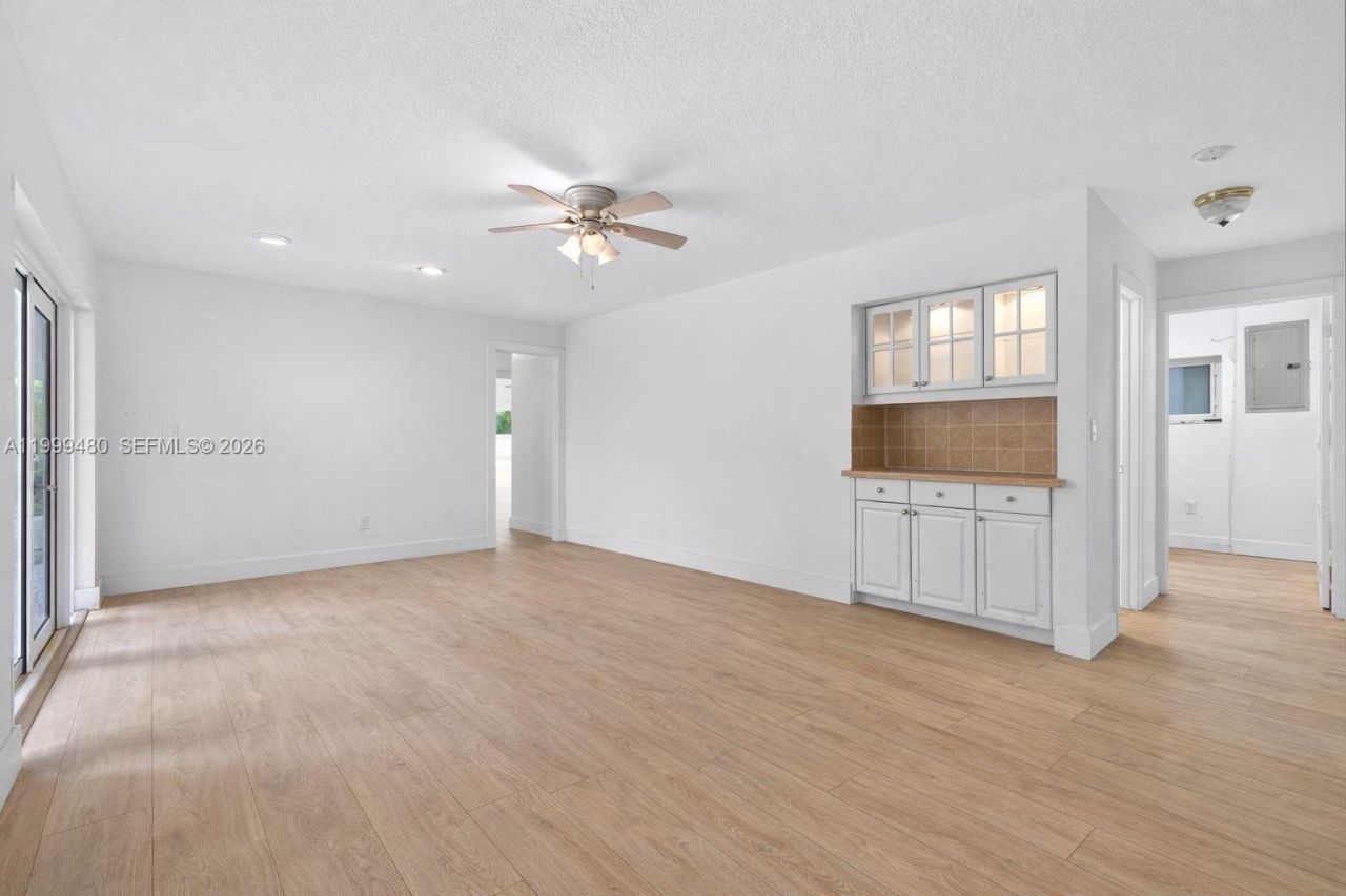 8400 SW 178th St, Palmetto Bay, FL 33157 Photo
