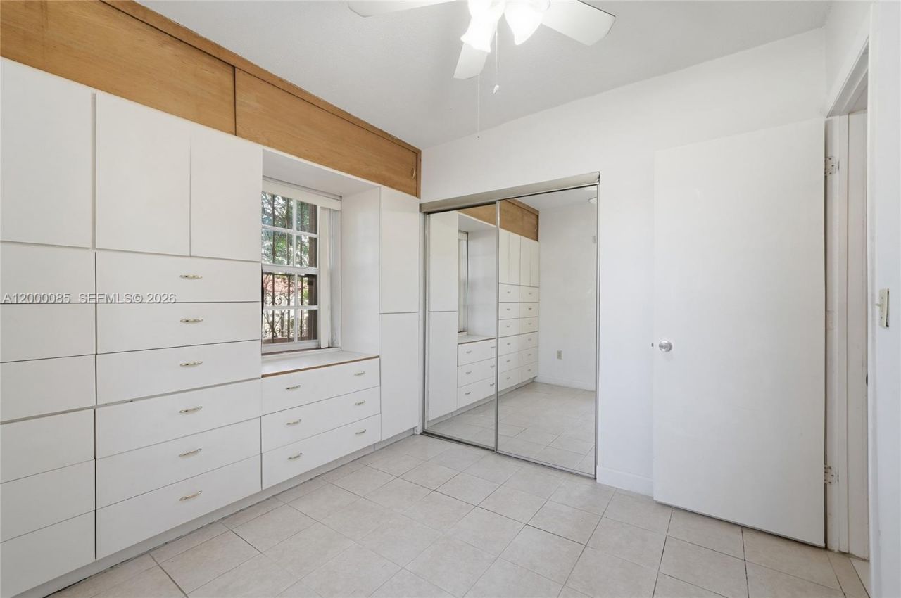 490 E 45th St, Hialeah, FL 33013 Photo