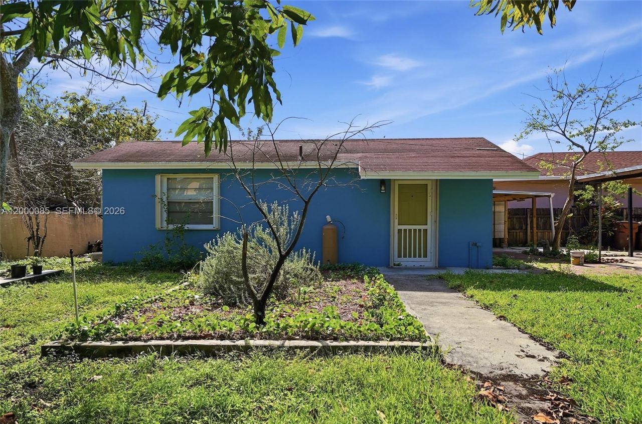 490 E 45th St, Hialeah, FL 33013 Photo