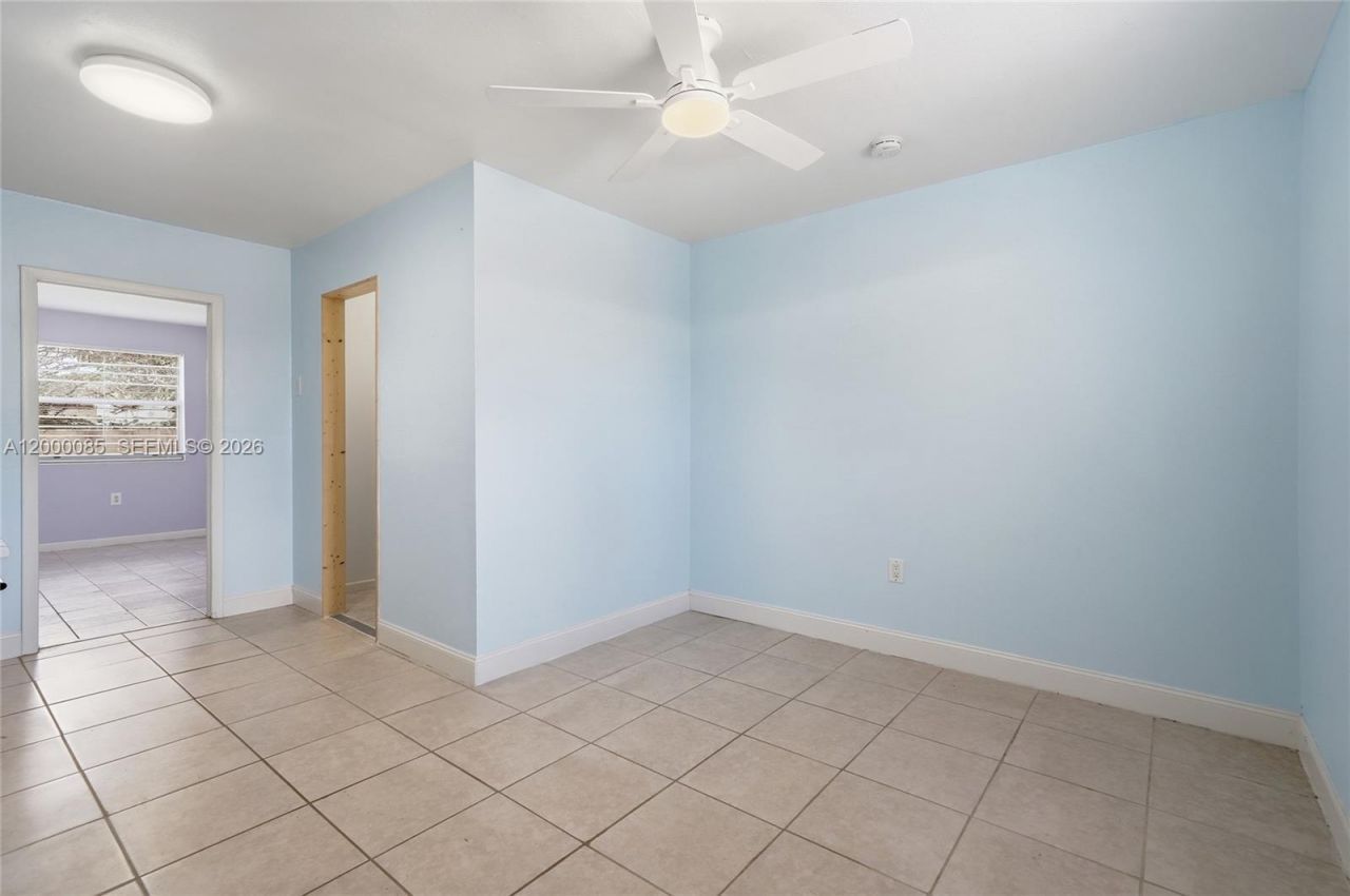 490 E 45th St, Hialeah, FL 33013 Photo