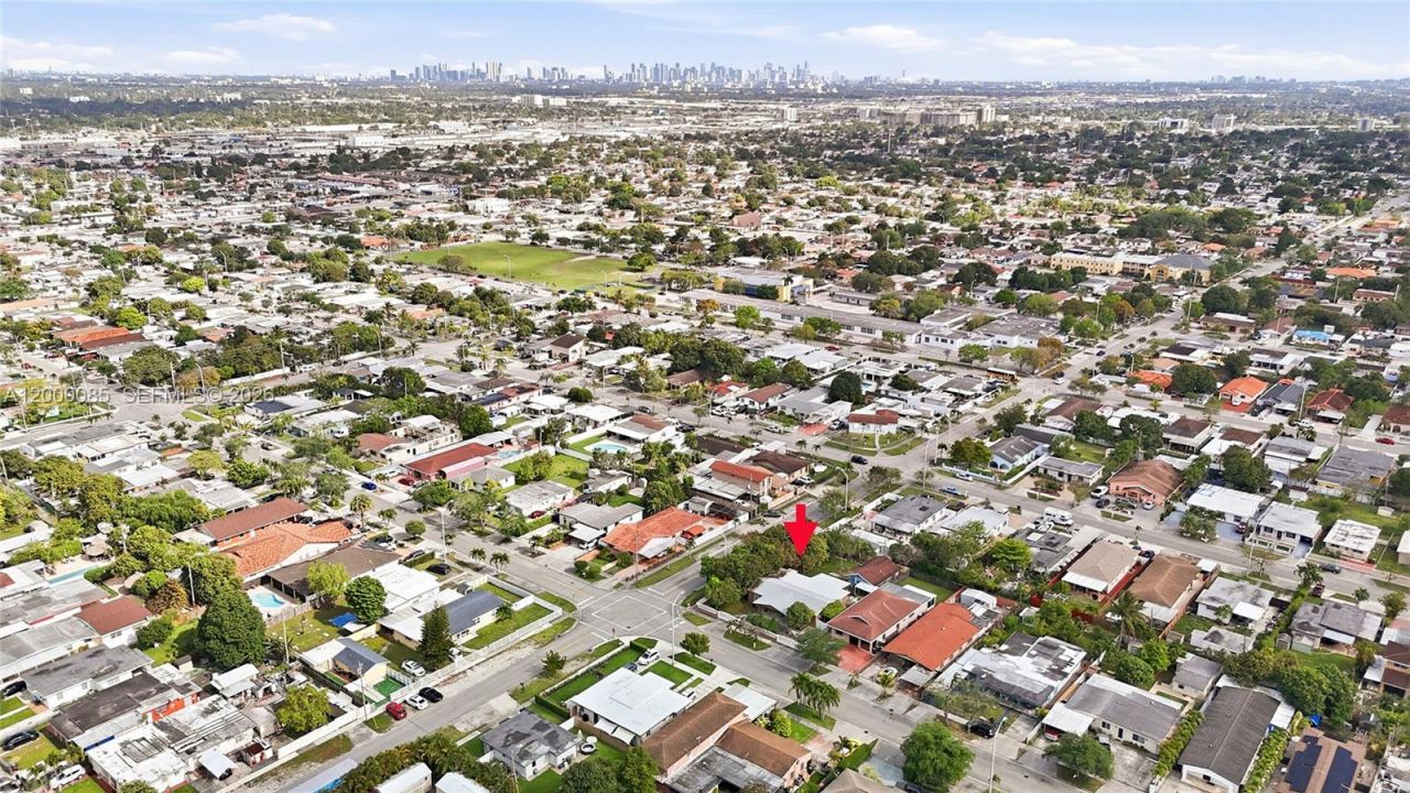 490 E 45th St, Hialeah, FL 33013 Photo