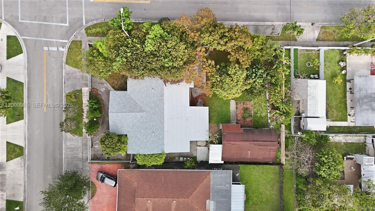 490 E 45th St, Hialeah, FL 33013 Photo