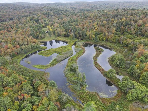 327 Chester Rd, Becket, MA 01223