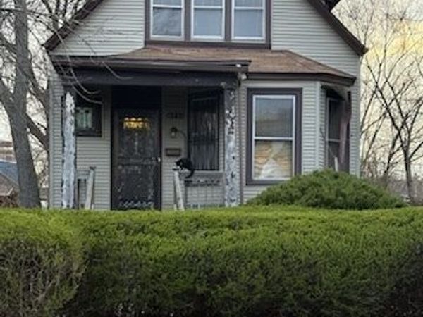 6131 S Honore Street, Chicago, IL 60636