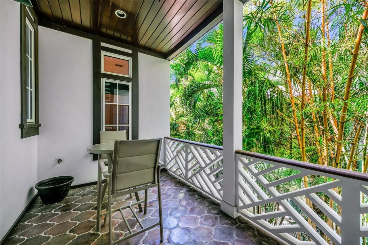 103 Park Avenue, Anna Maria, FL 34216 Photo