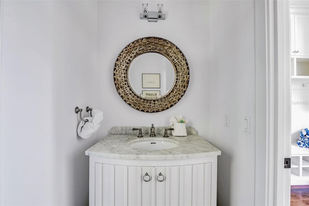 103 Park Avenue, Anna Maria, FL 34216 Photo