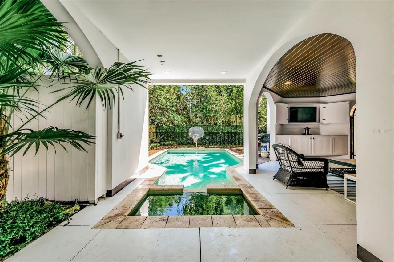 103 Park Avenue, Anna Maria, FL 34216 Photo