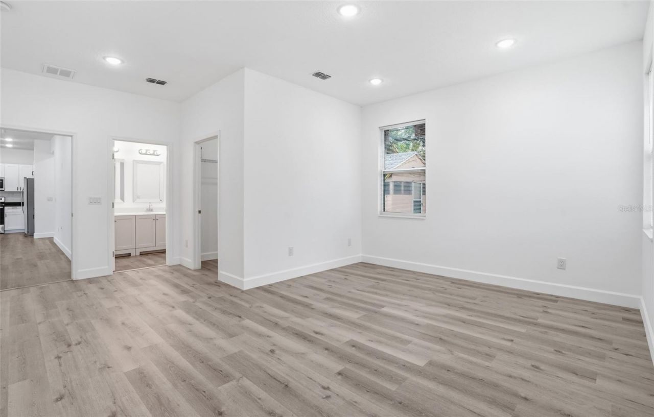 1535 13th Street S, Saint Petersburg, FL 33705 Photo
