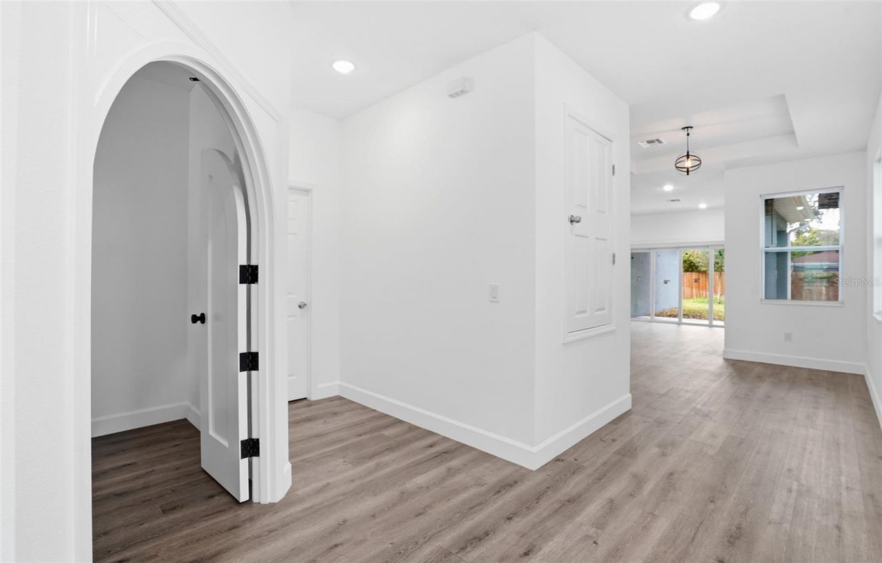 1535 13th Street S, Saint Petersburg, FL 33705 Photo
