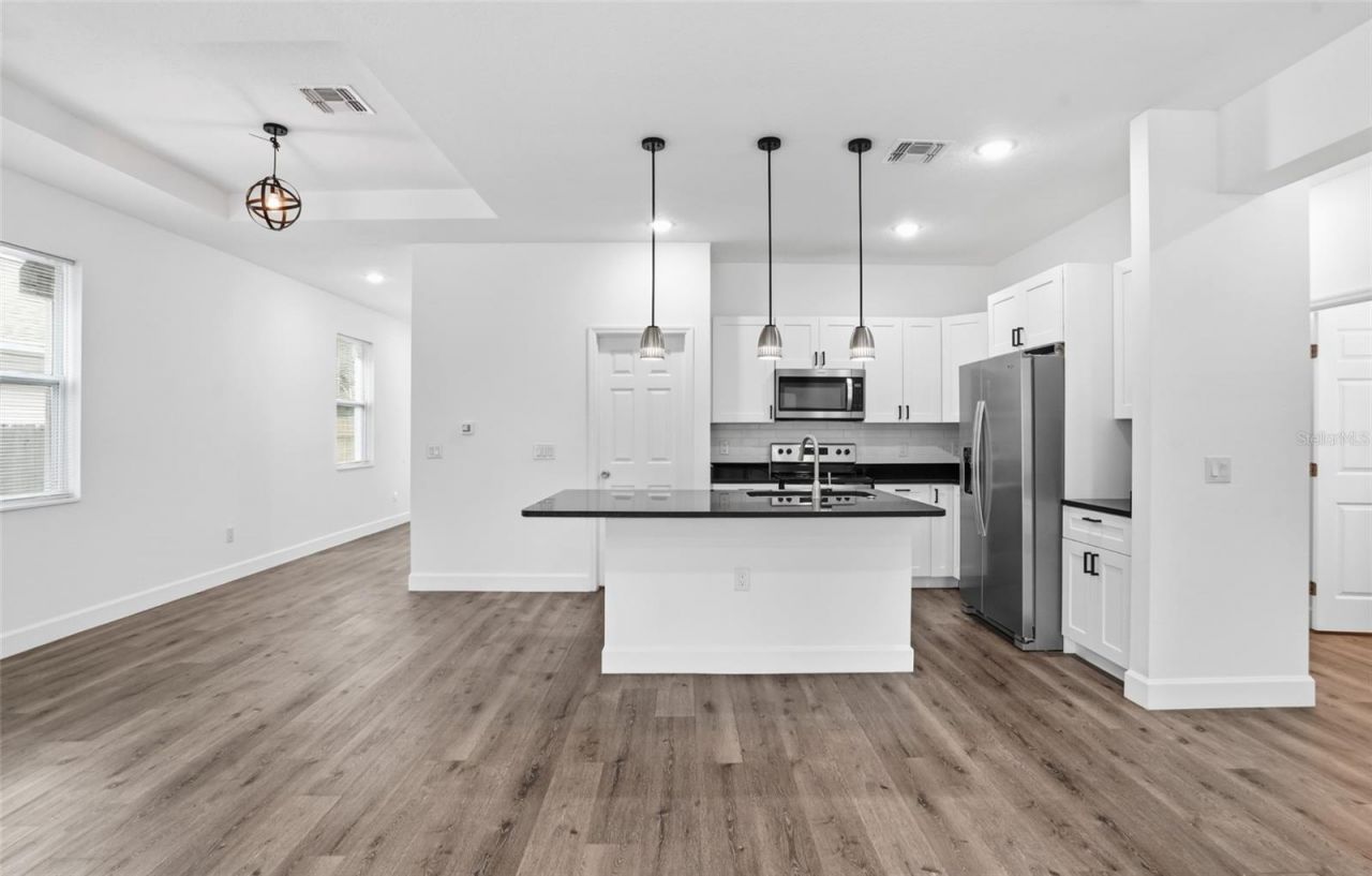 1535 13th Street S, Saint Petersburg, FL 33705 Photo