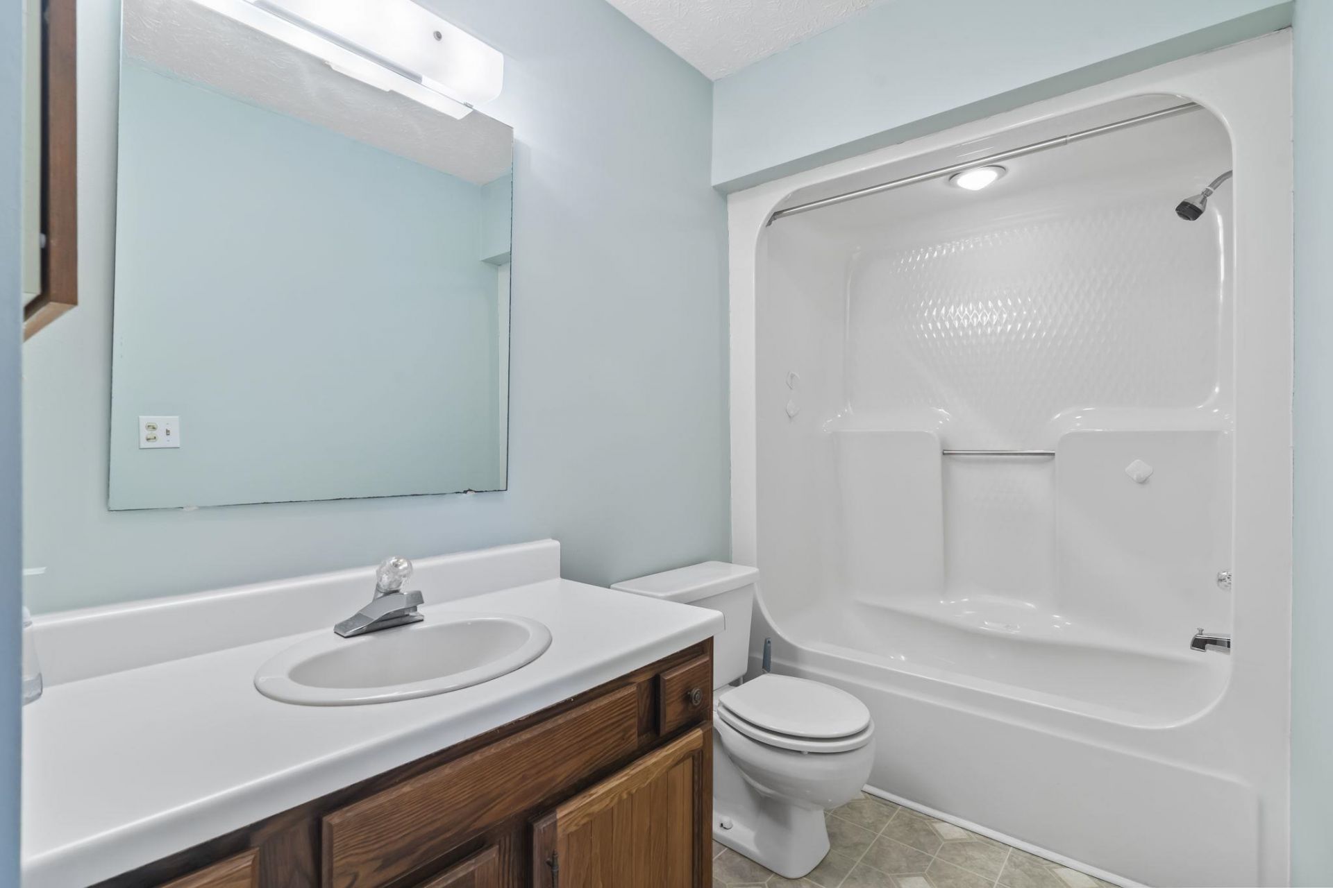 1110 Cypress Cove Photo 25